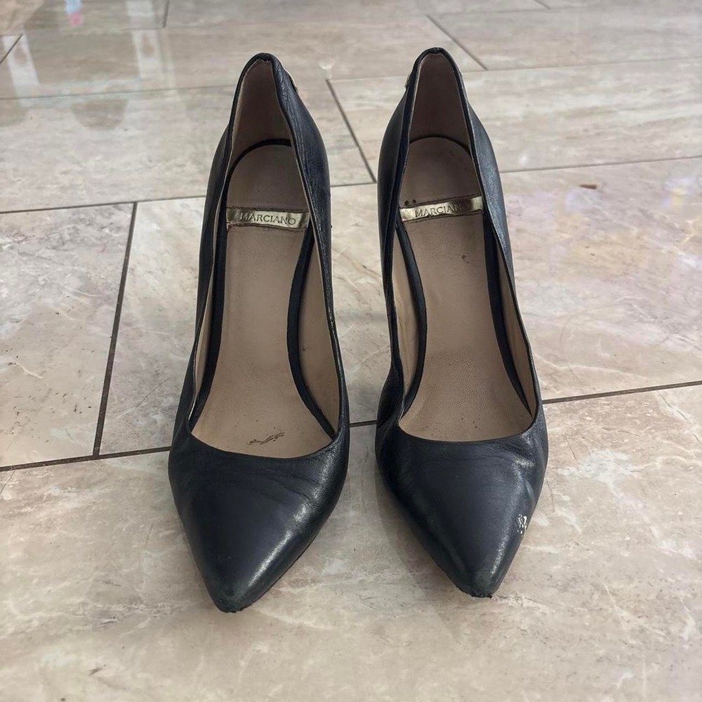 Marciano Black Leather Pointed Toe Gold Stiletto Heel Pumps Size 7.5 M